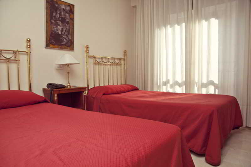 Apartamentos Olano C.B. Madrid Exterior foto